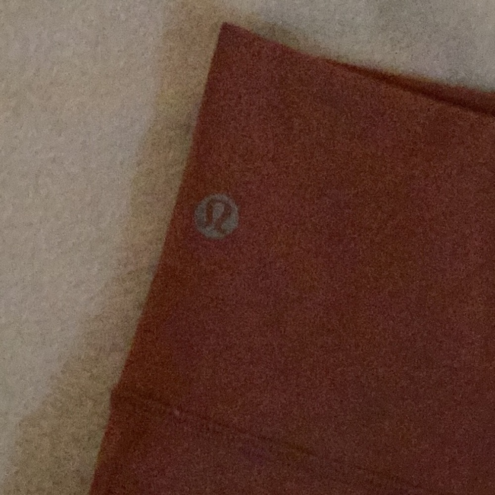 ||~LULULEMON LEGGINGS~|| - Picture 3 of 5